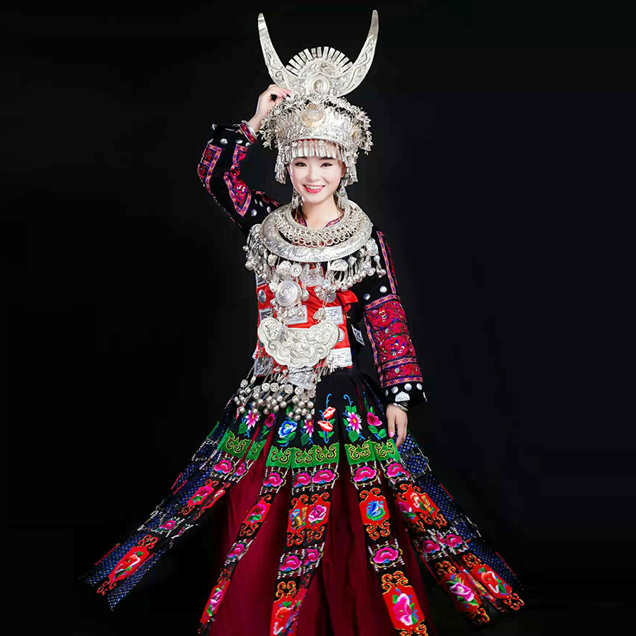 民族特色服饰