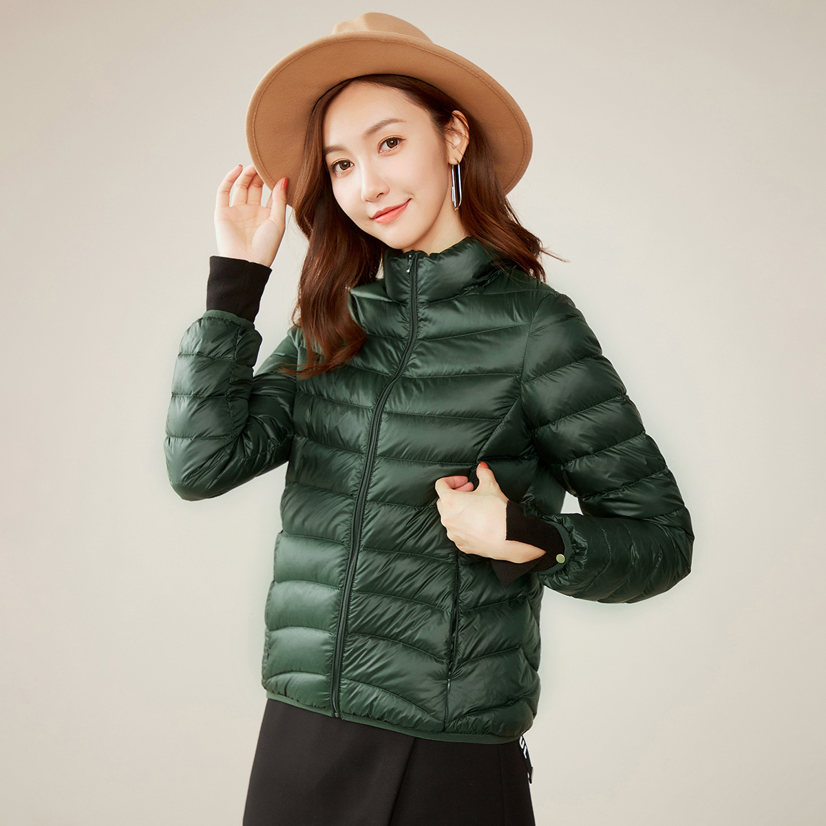 轻薄羽绒服女装新款潮纯色时尚百搭立领修身短