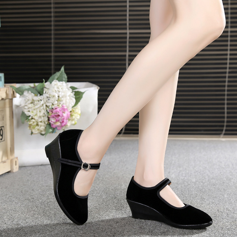 一折黑一代布鞋