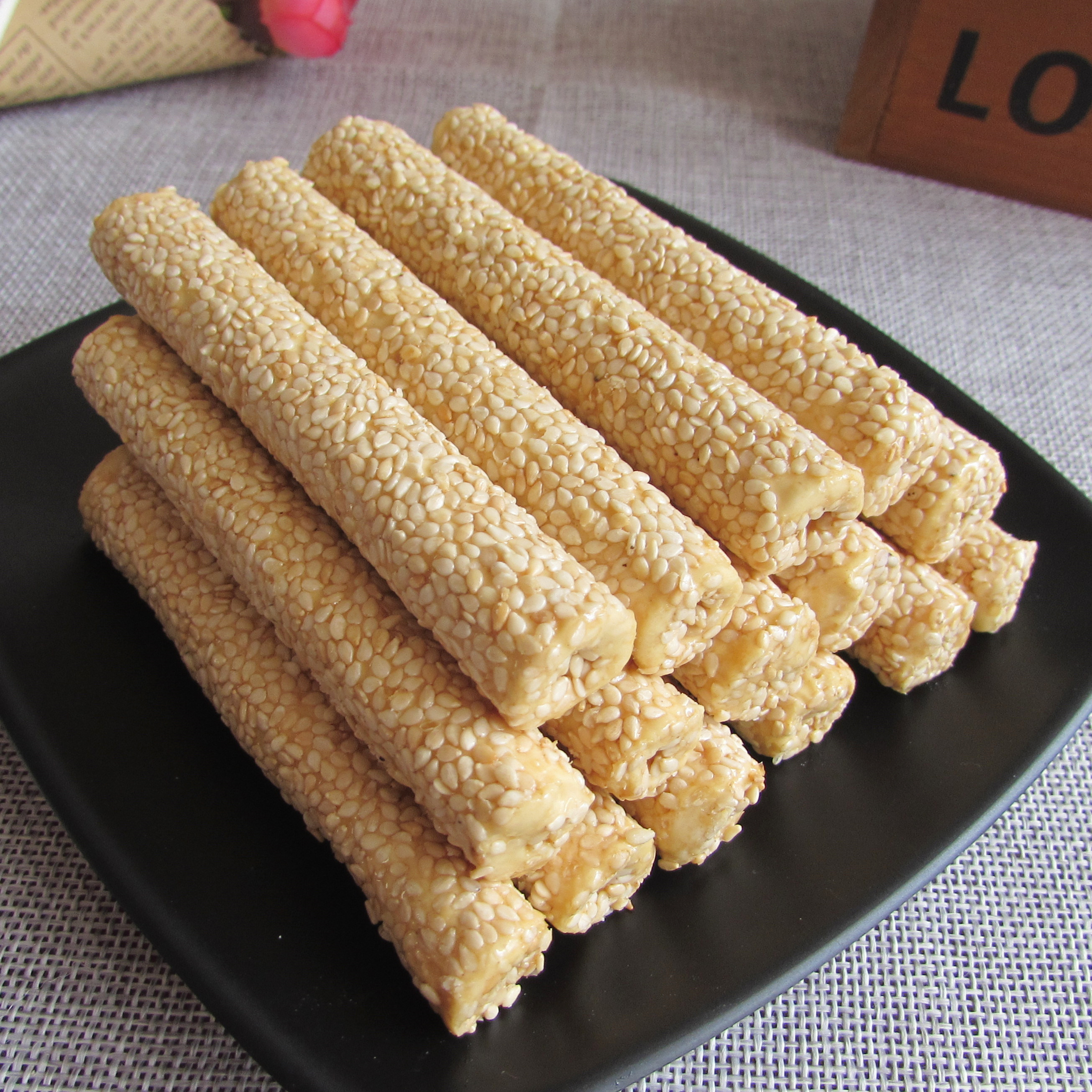 美瞳麦芽糖_包邮小吃 农家纯手工芝麻糖传统芝麻棒 芝麻棍杆零食麦芽