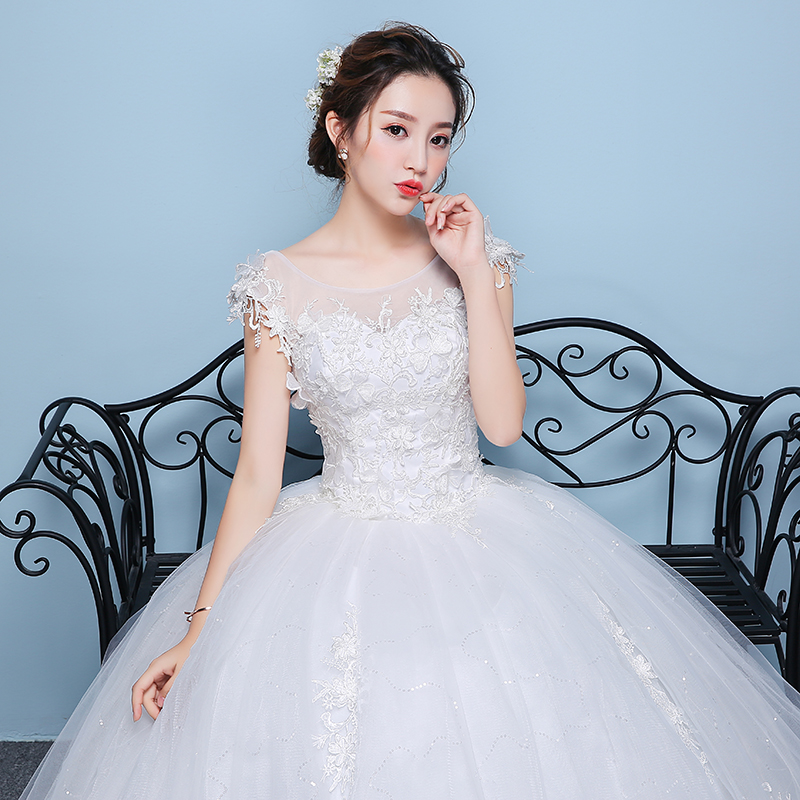 特价长拖尾婚纱