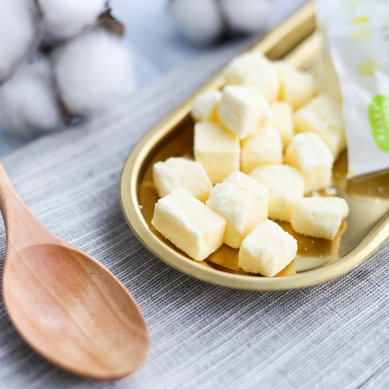 包邮 现货 日本零食北海道美瑛选果 奶酥 生乳牛奶小方酥 40g 限