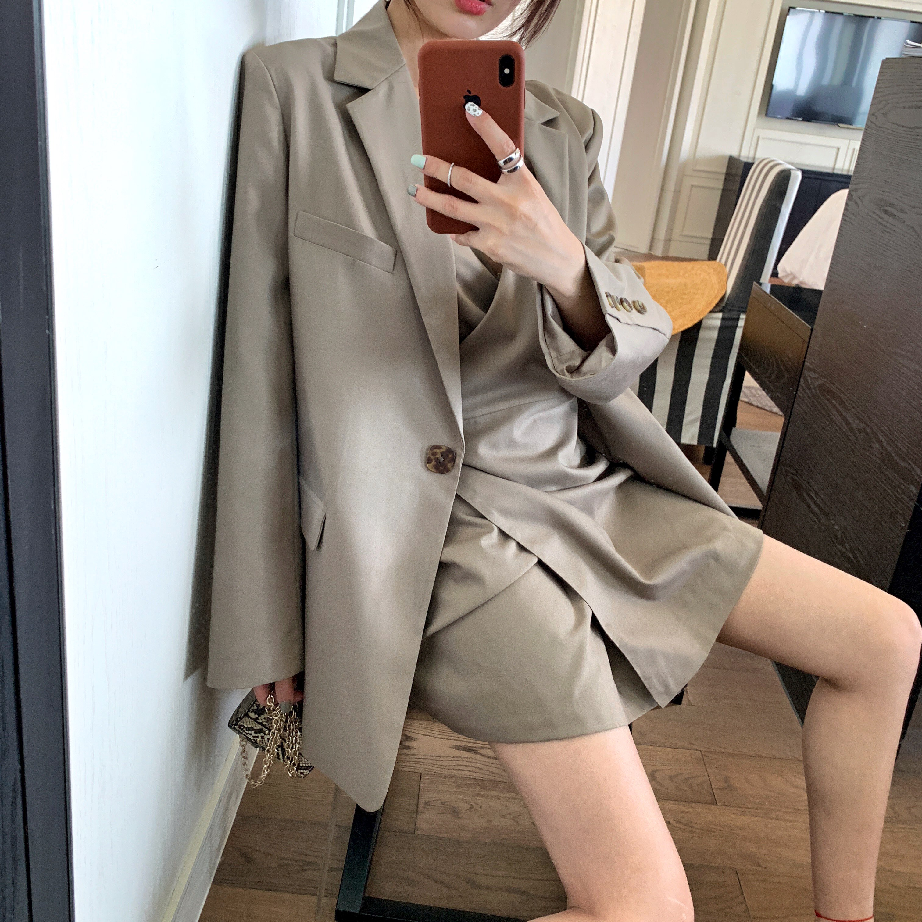 设计师款西装外套女 吊带裙套装优惠券