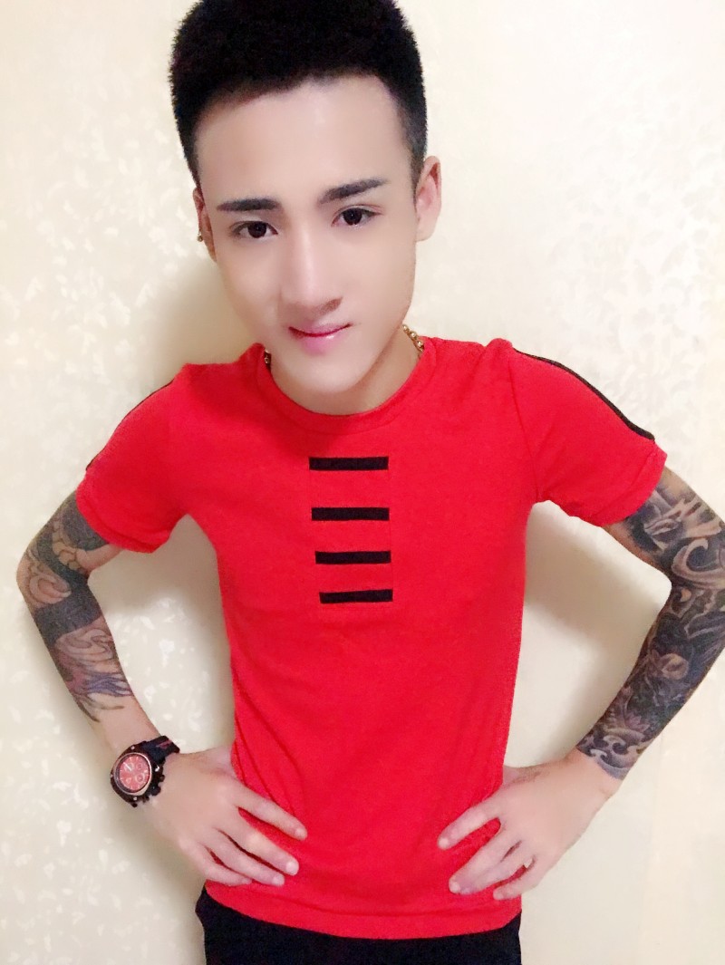 潮男短袖t恤快手_快手红人同款t恤社会精神小伙短袖青年潮男个性修身