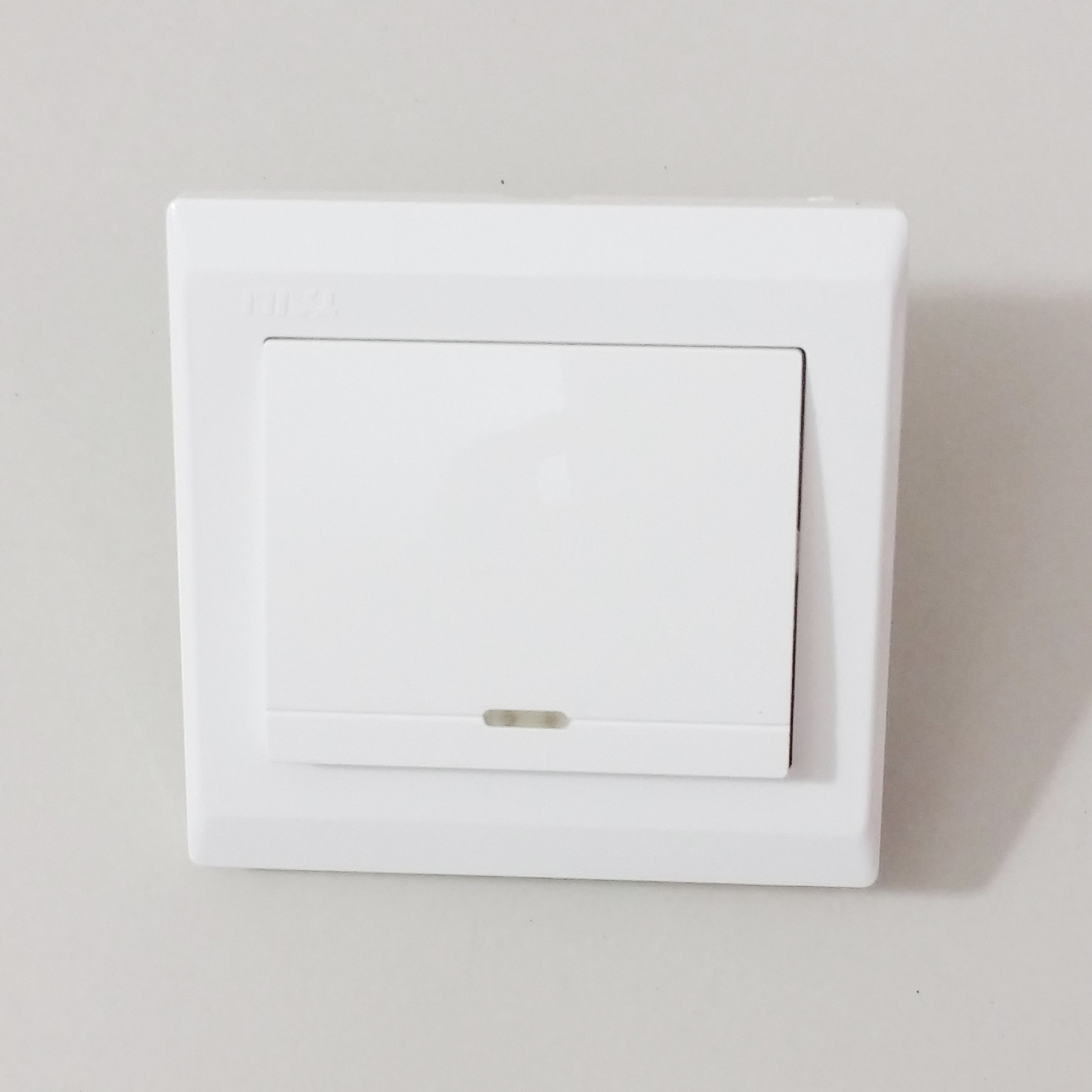 正品泰力插座86型面板电灯开关家用老式单开大板一开单控墙壁开关