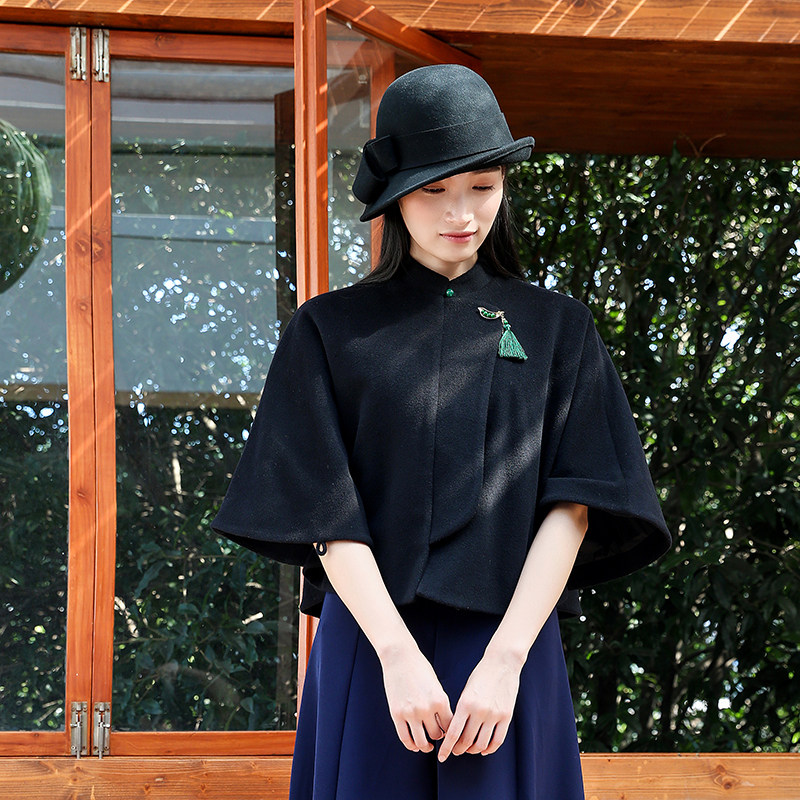 复古民国风羊绒短款小斗篷大衣