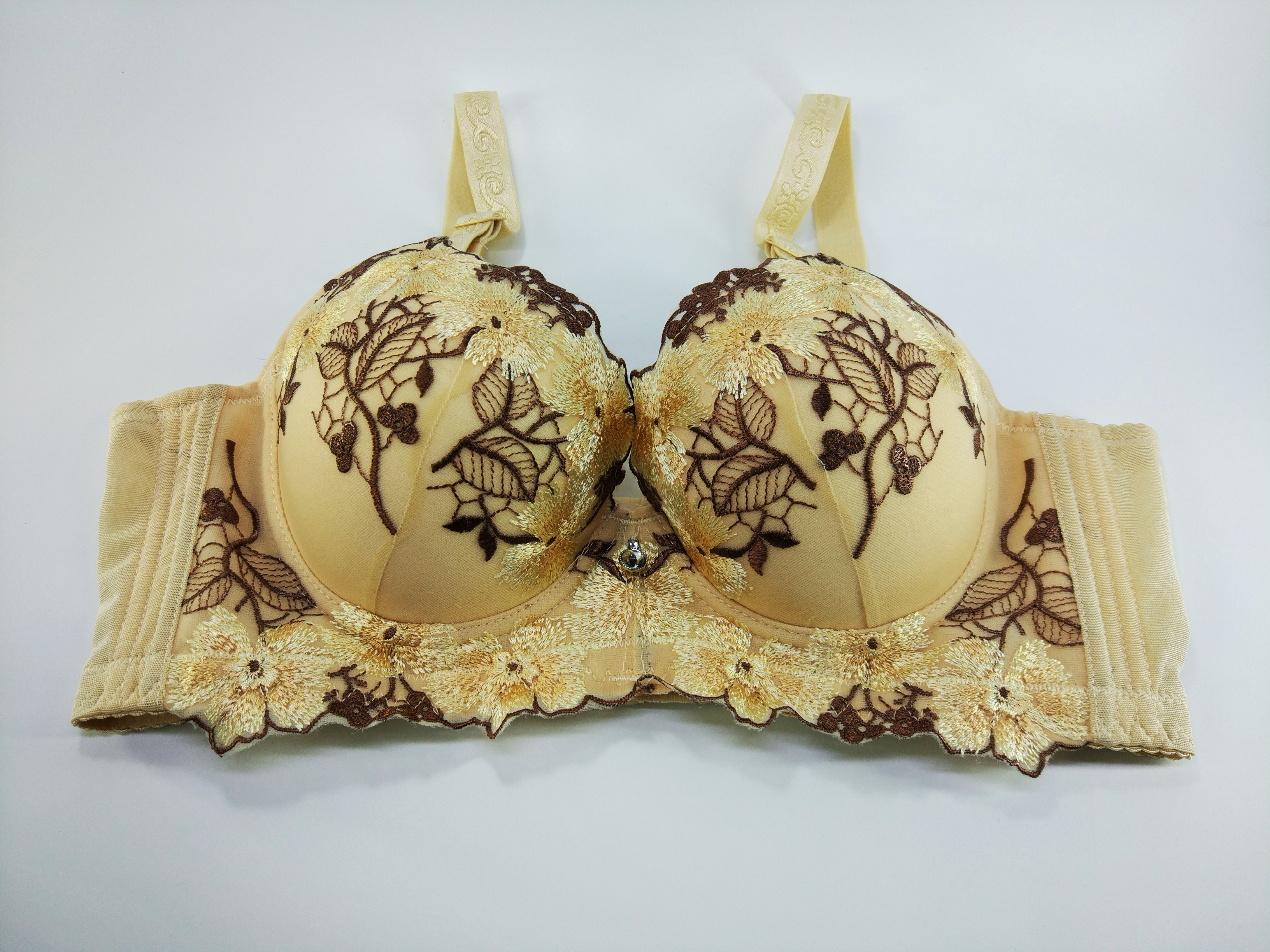 文胸冬季 加厚_秋冬季新款植物花卉刺绣文胸钢圈聚拢加厚性感时尚丽人