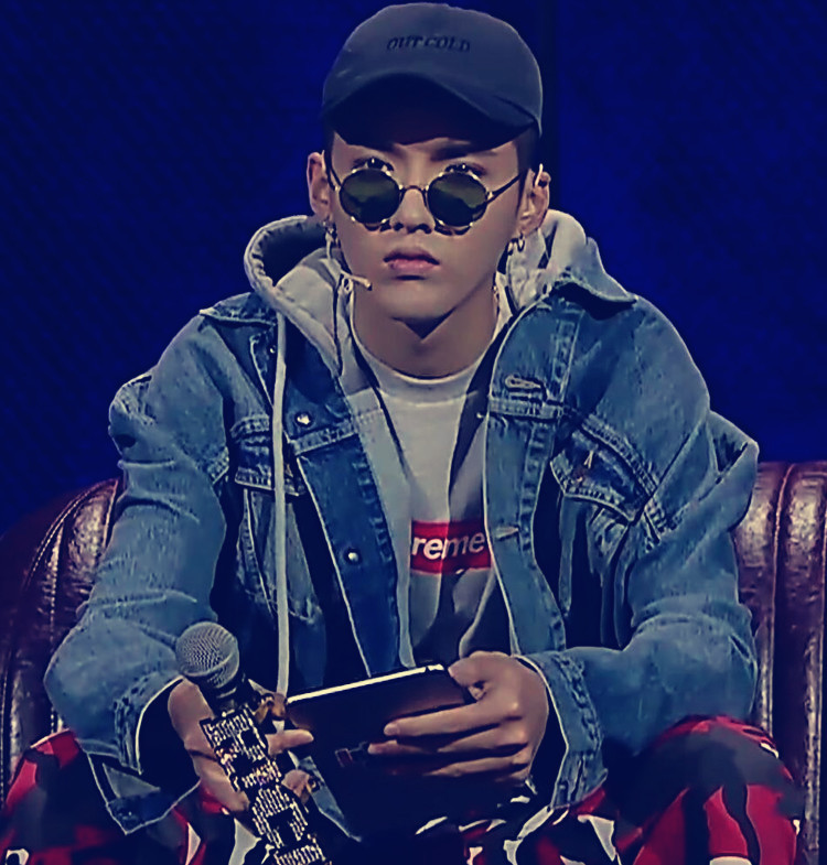 牛仔夹克男_吴亦凡同款中国有嘻哈牛仔衣ulzzang oversize连帽ins牛仔