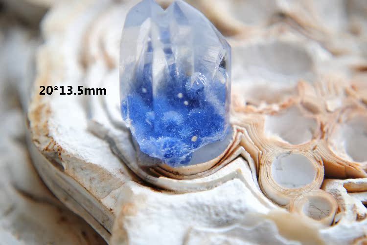 纯天然精品巴西蓝发晶原石,稀有蓝线石水晶原石