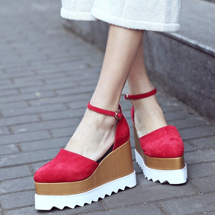 真皮坡跟凉鞋女尖头包头羊皮厚底松糕拼色防水