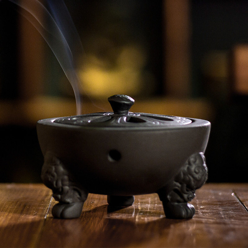 摆放禅意香炉,寄托优雅的情怀