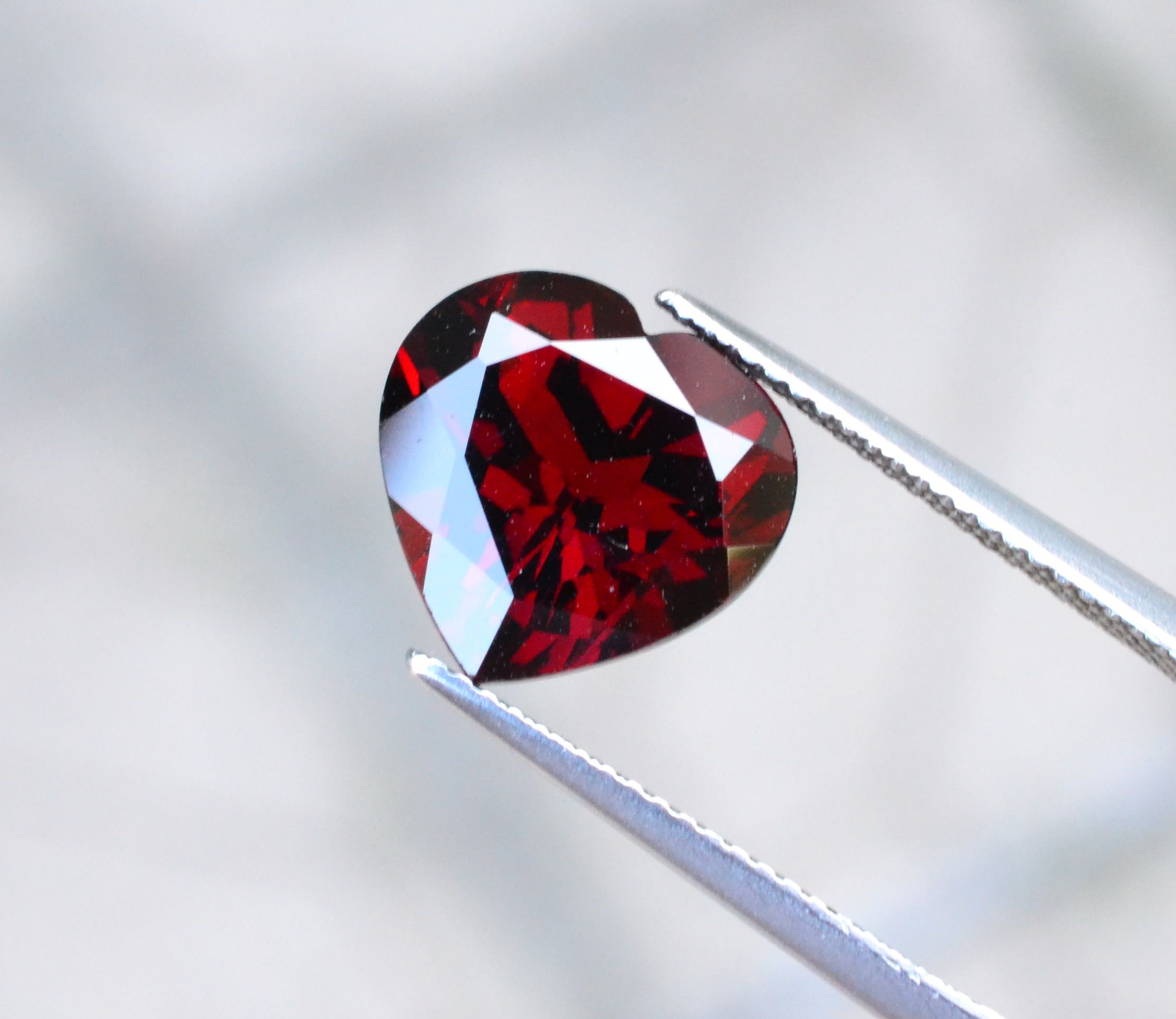 特价红石榴石_天然酒红色石榴石裸石戒面可镶嵌本店空托diy水滴形心形