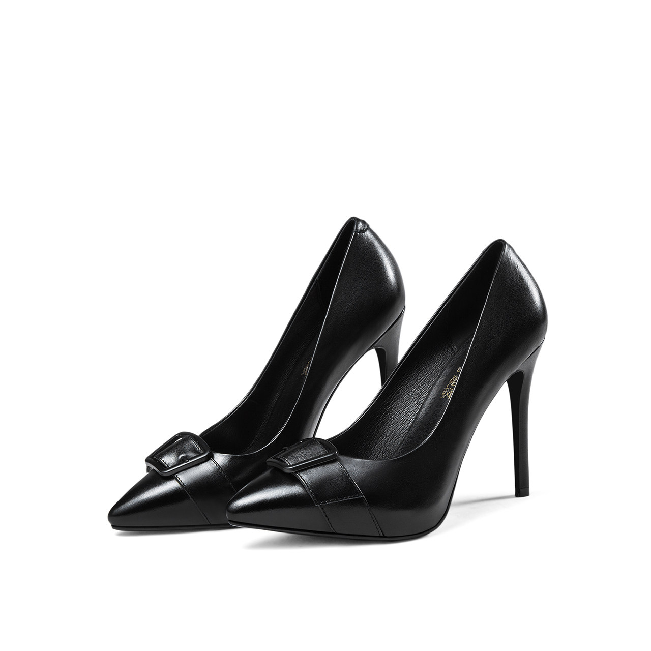 职业套装 尖口高跟鞋,时尚和大气并存