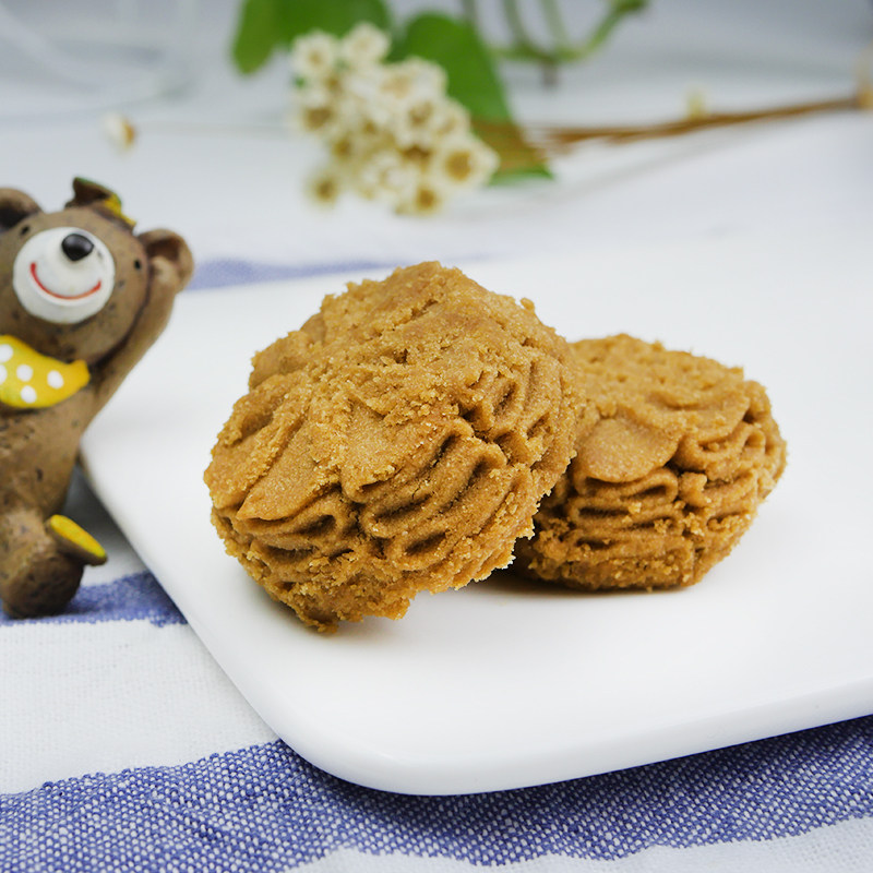 甜苦瓜 懒树熊奶香/青汁/咖啡/榴莲/榛果曲奇饼干铁盒零食 300g