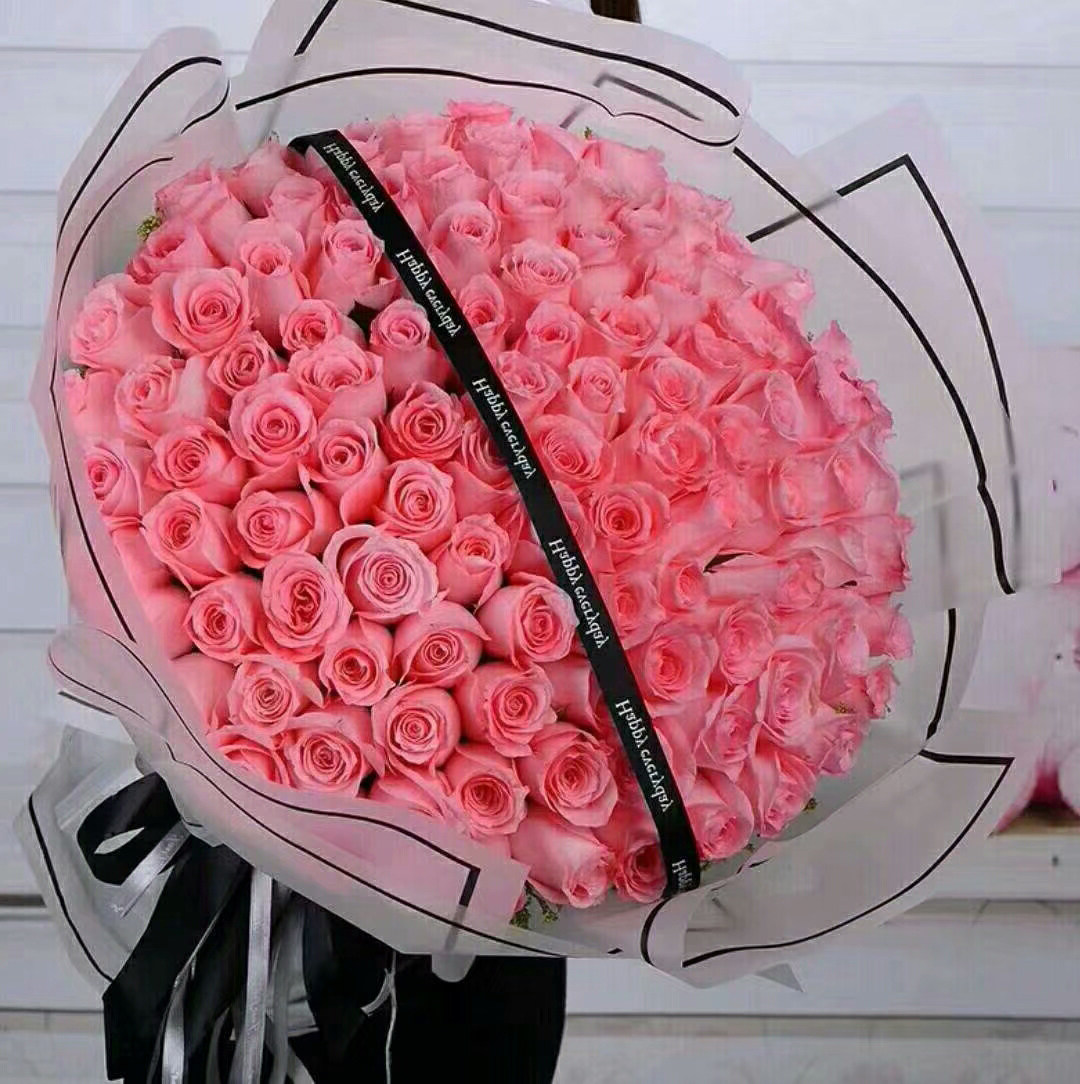 特价玫瑰花盒_昆明同城送花99朵粉红玫瑰母亲节康乃馨韩式花束礼盒