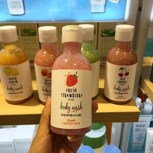 新品香氛磨砂沐浴露身体去角质死皮磨砂膏补水清洁持久留香护肤品