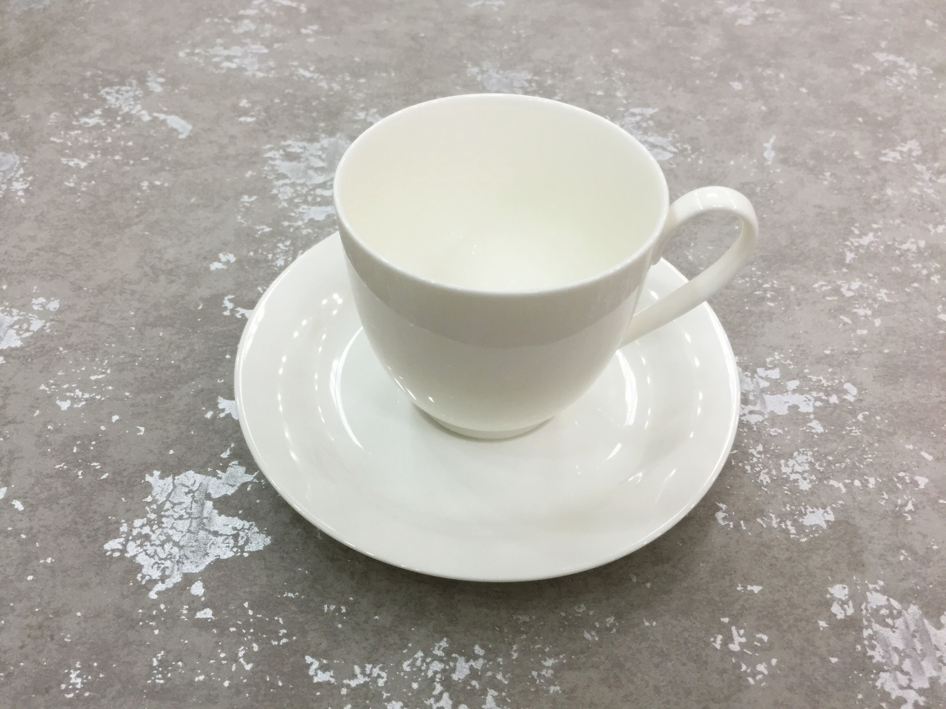 热销白色咖啡杯