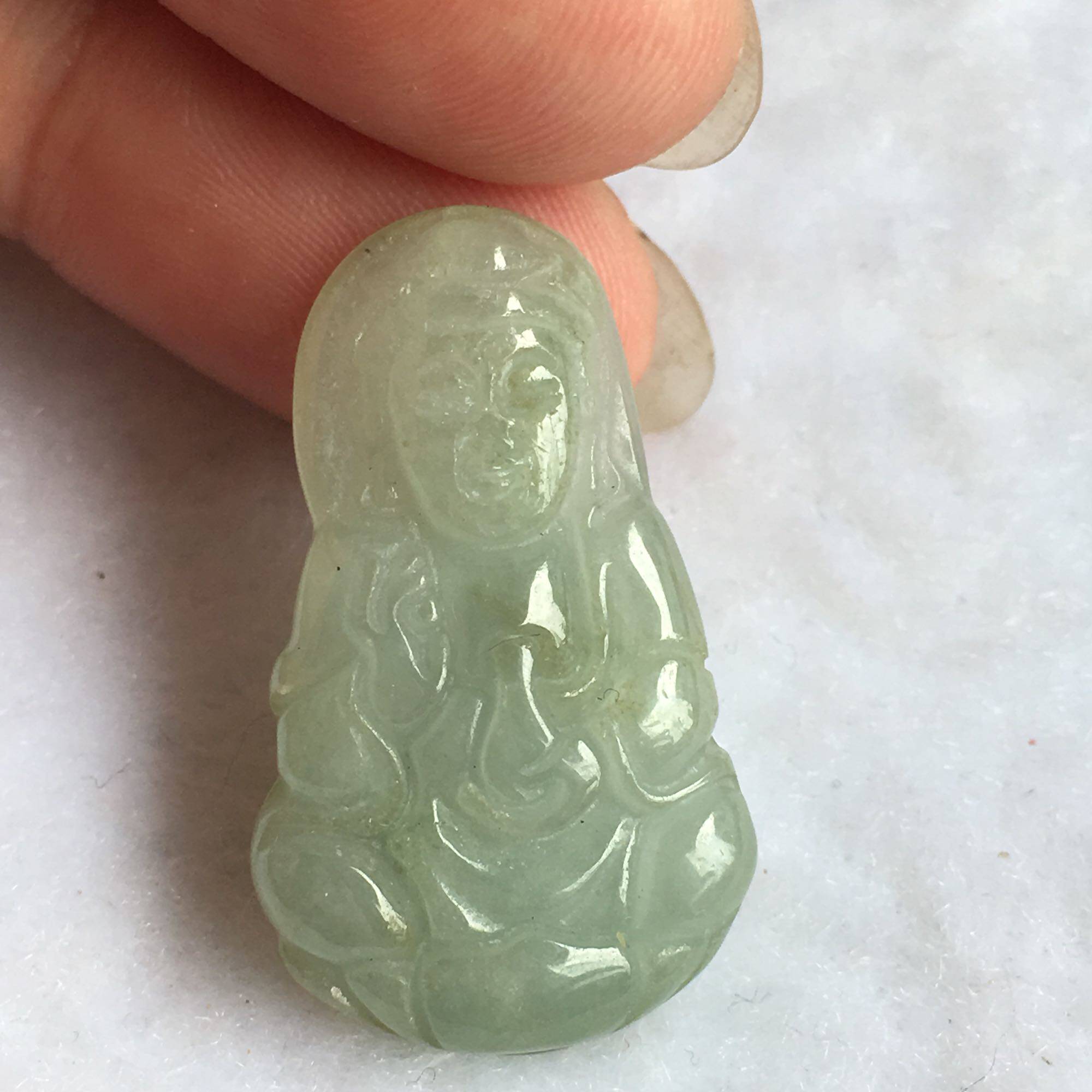 翡翠小观音吊坠
