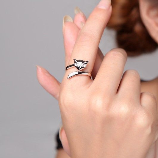 招桃花小狐狸_抖音同款网红个性s925纯银小狐狸戒指环女士食指中指