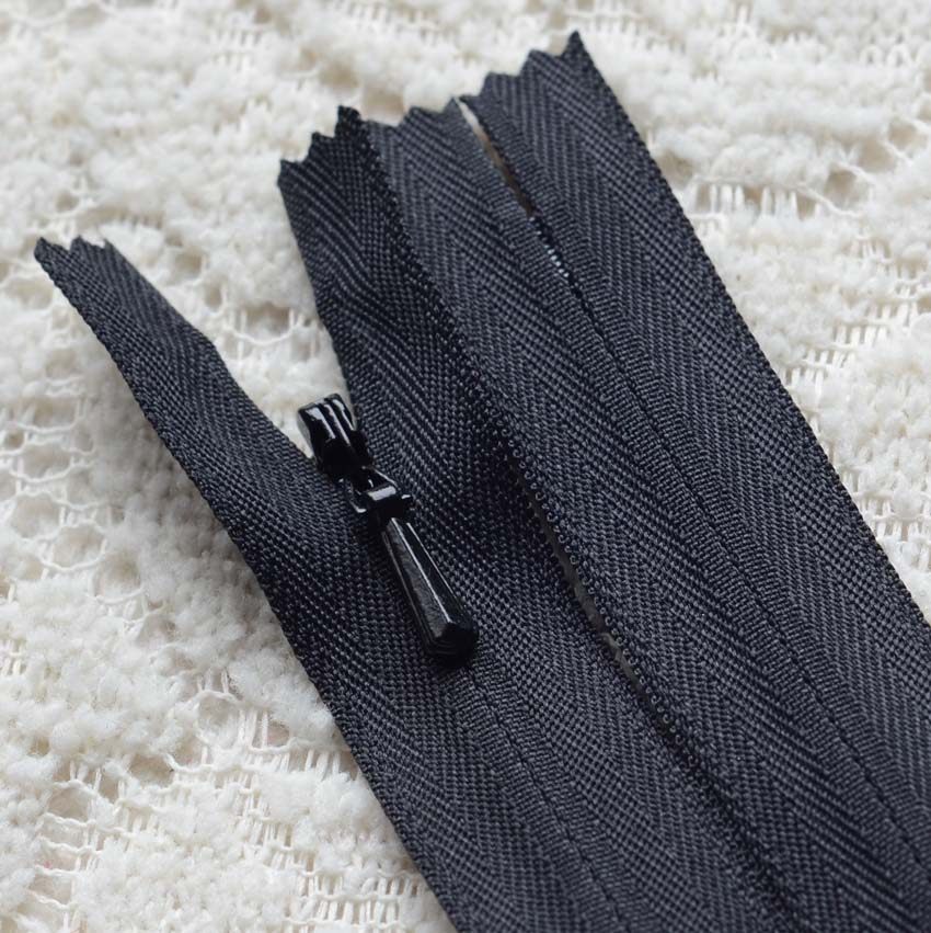 热销拉链隐形_ykk尼龙隐形拉链 3号尼龙闭口 隐形黑拉链15-90cm 裙