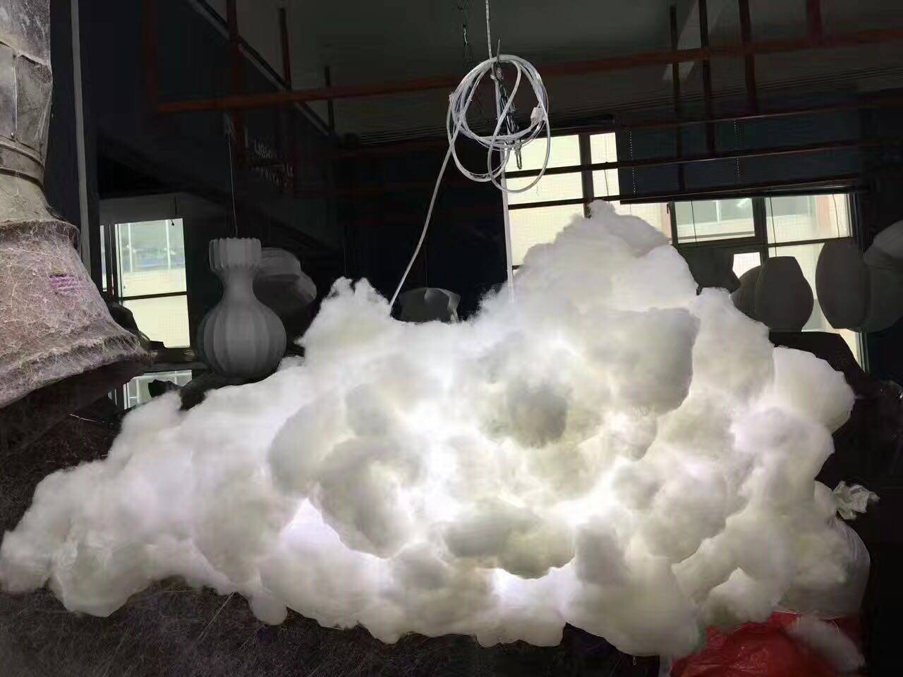 简约个性创意乌云吊灯漂浮白云设计师酒店工程灯饰 北欧云朵灯