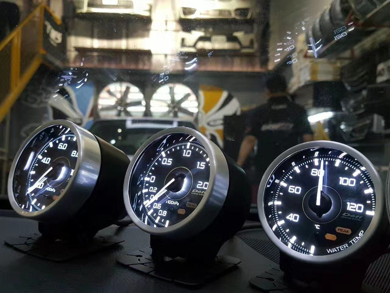 顺丰包邮defi a1汽车改装仪表水温排温油温油压涡轮排温燃压转速