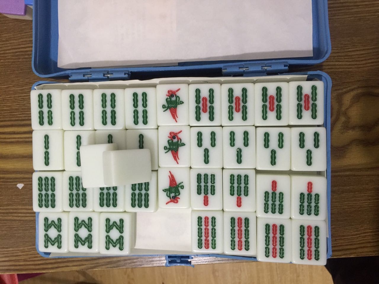 一等品 纯有机实心一体塑料麻将牌