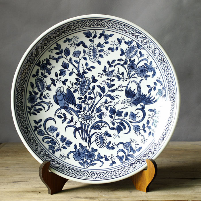 ④- 去购买 景德镇青花瓷,手工制作彩绘,衣裙为窑变色,釉色花纹随火