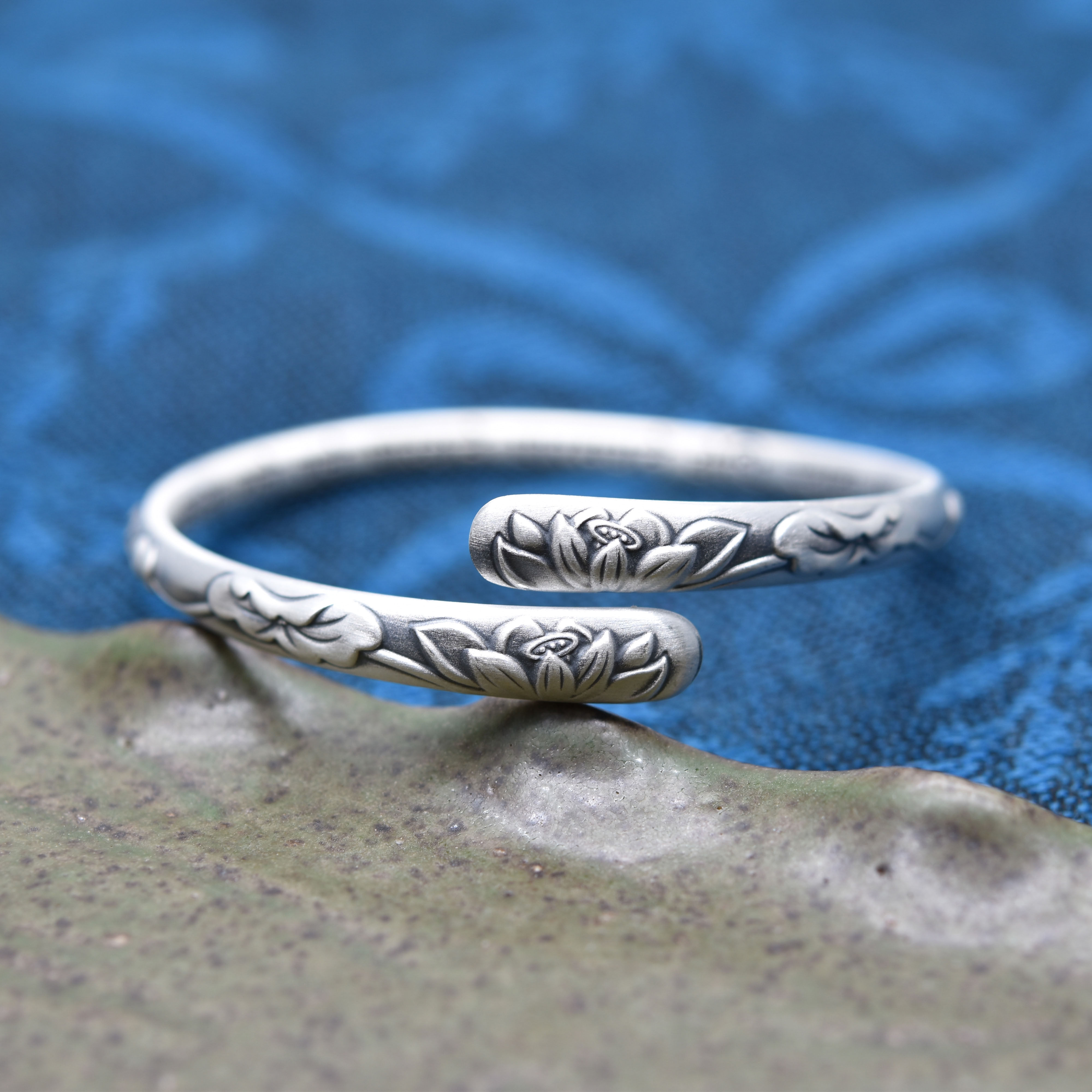 特价银镯子女款 999纯银