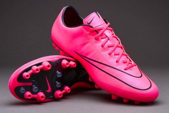 骚粉_小将正品 耐克足球鞋刺客10次顶骚粉 veloce ii ag-r 717377-660