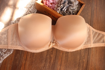 肤色光面半杯文胸大罩杯大码隐形新娘写真防滑内衣打底无肩带胸罩