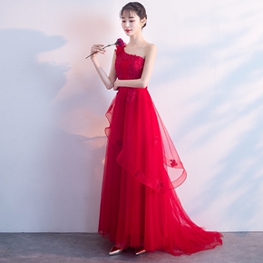 单肩敬酒服长款红