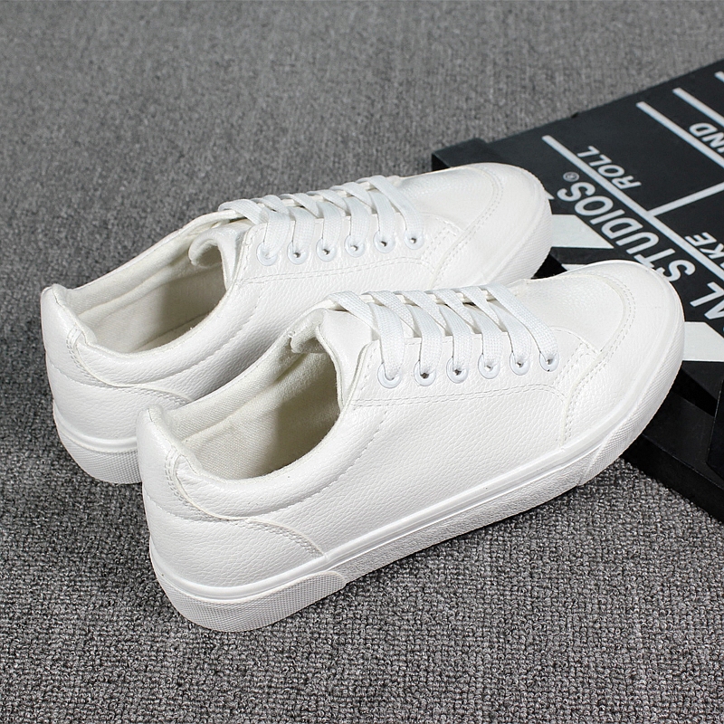 春季低帮皮面帆布鞋女学生休闲板鞋纯黑色低帮