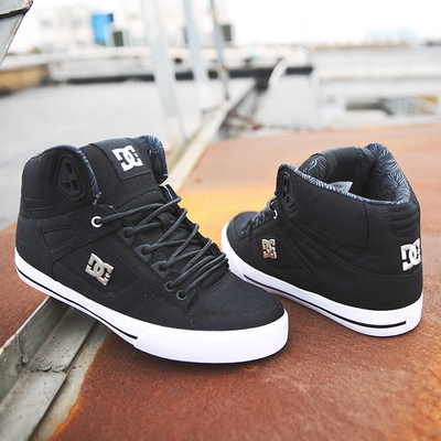 dcshoecousa运动鞋黑色板鞋男女情侣冬季学生时尚高帮休闲滑板鞋