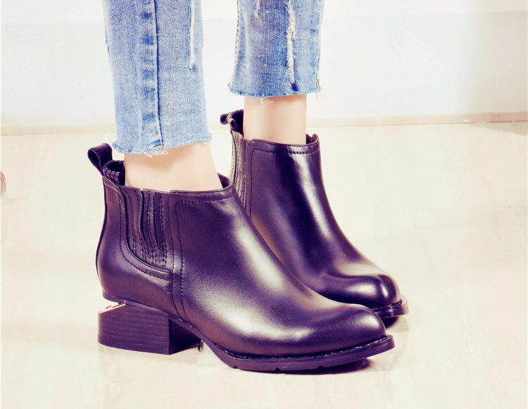 马丁靴out了,时髦显瘦的切尔西靴已是大势!_销