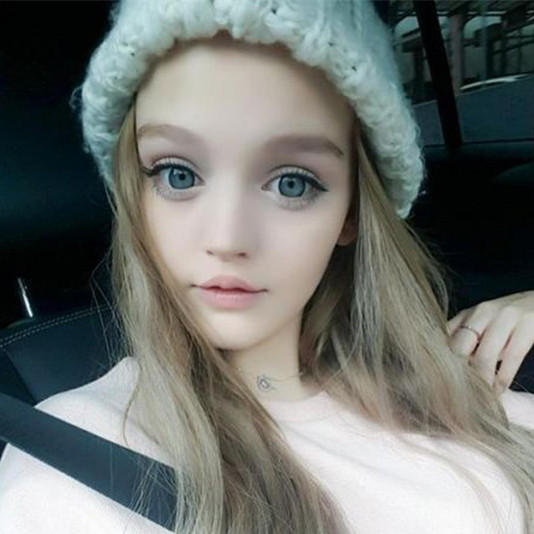 美容护肤 今天为大家带来的是日系芭比大眼妆,只需要几步,即可将眼睛