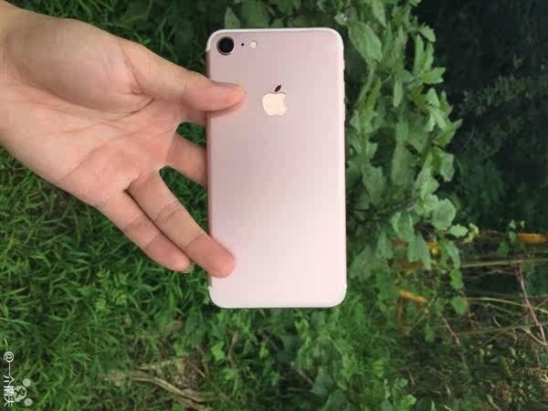 iphone7量产机真机照来了!准备好肾了吗?