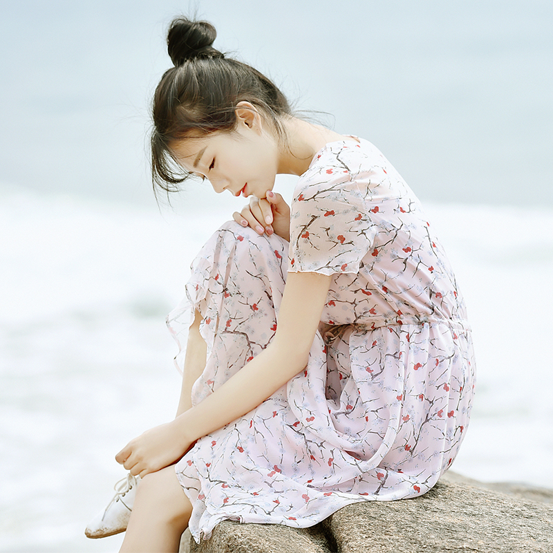 2017夏季新款文艺甜美短袖碎花中长裙图片