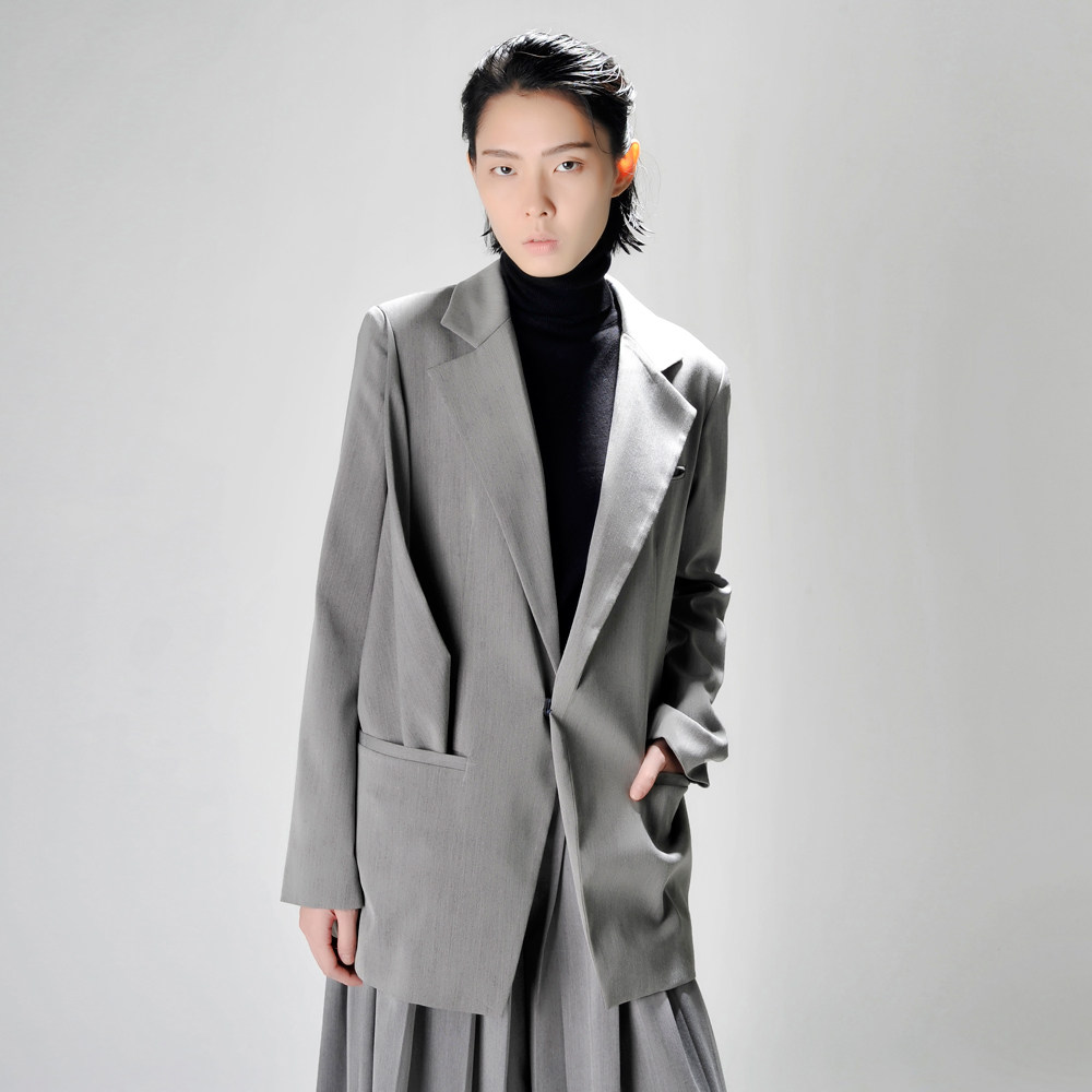 野孩子高档原创设计新款欧美中性宽松西装 女春不对称简约外套