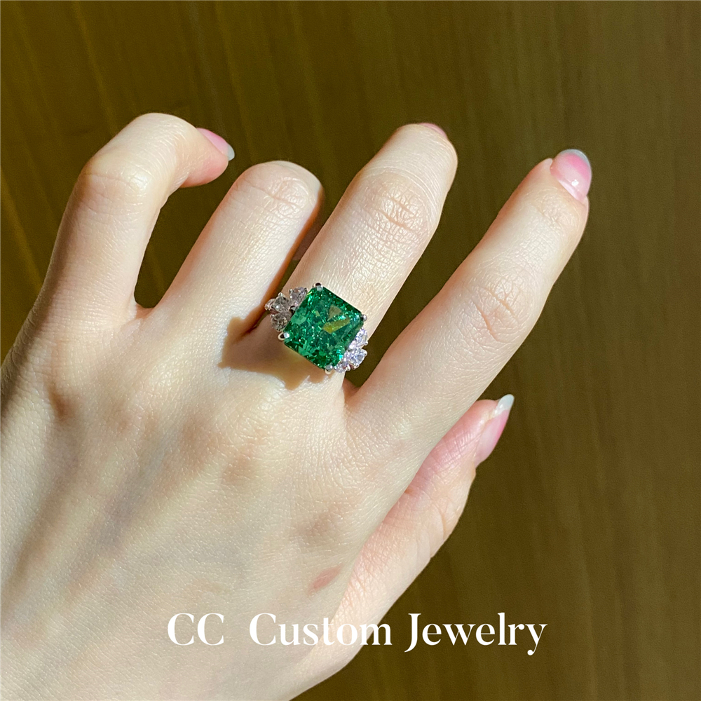 5克拉绿钻戒指戴上手是什么体验?