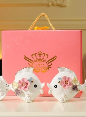 欧式亲嘴鱼客厅电视柜隔断家居装饰品新婚闺蜜结婚礼物婚房小摆件