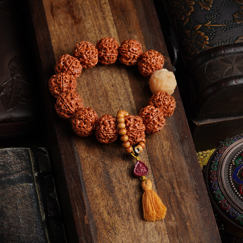 大金刚菩提子手串男盘玩精品手持藏式文玩配饰貔貅天珠弥勒小吊坠