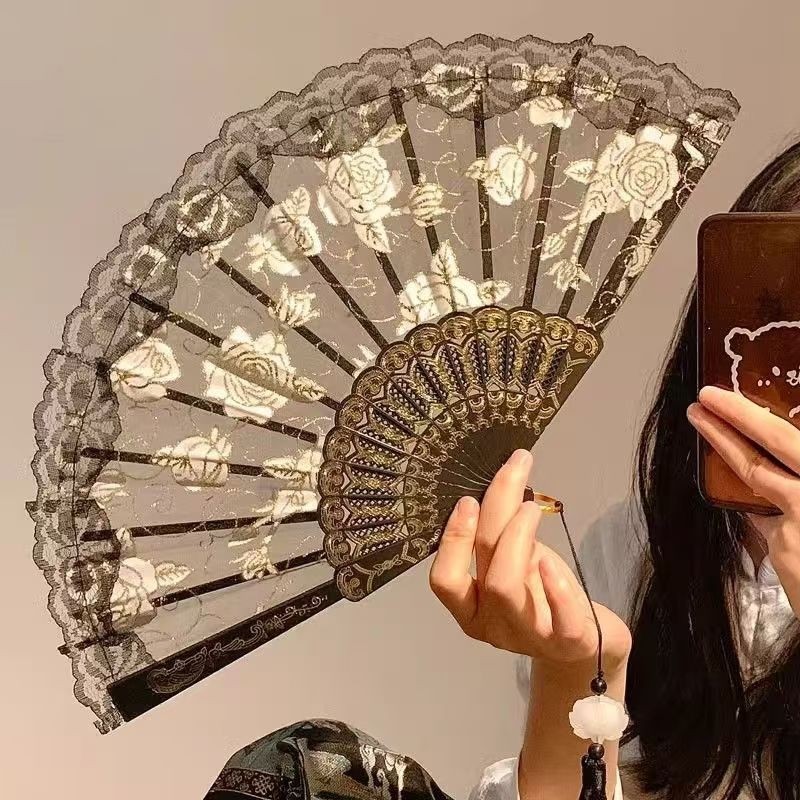新中式黑色蕾丝折叠小扇子夏天国风古风舞蹈马面裙折扇女拍照道具