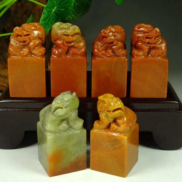 Shoushan đá con dấu đá vật liệu đá đỏ, đá vàng, khắc đá chương vật liệu con dấu đá vật liệu bán buôn gói 2.5x5 vòng phong thủy mệnh thổ