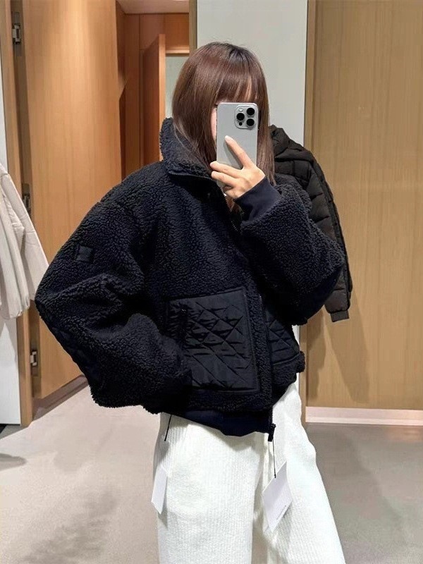 เสื้อโค้ทขนแกะสั้น ระดับไฮเอนด์ ฤดูใบไม้ร่วง/ฤดูหนาว จาก Al* พร้อมสินค้าในคลัง แจ็กเก็ตซิปหน้า คอตั้ง สไตล์สปอร์ตลำลองอบอุ่น ทันสมัย