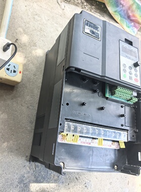 询价一台鑫汇成S18-0-18.5G/22P-3变频器，18