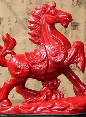 陶瓷红马饰品唐三才大红马家居装饰客厅饰品礼品工艺品吸引财富