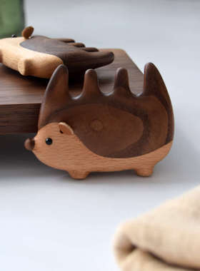 小刺猬舒梳【慕物】 按摩梳 放在手里玩吧