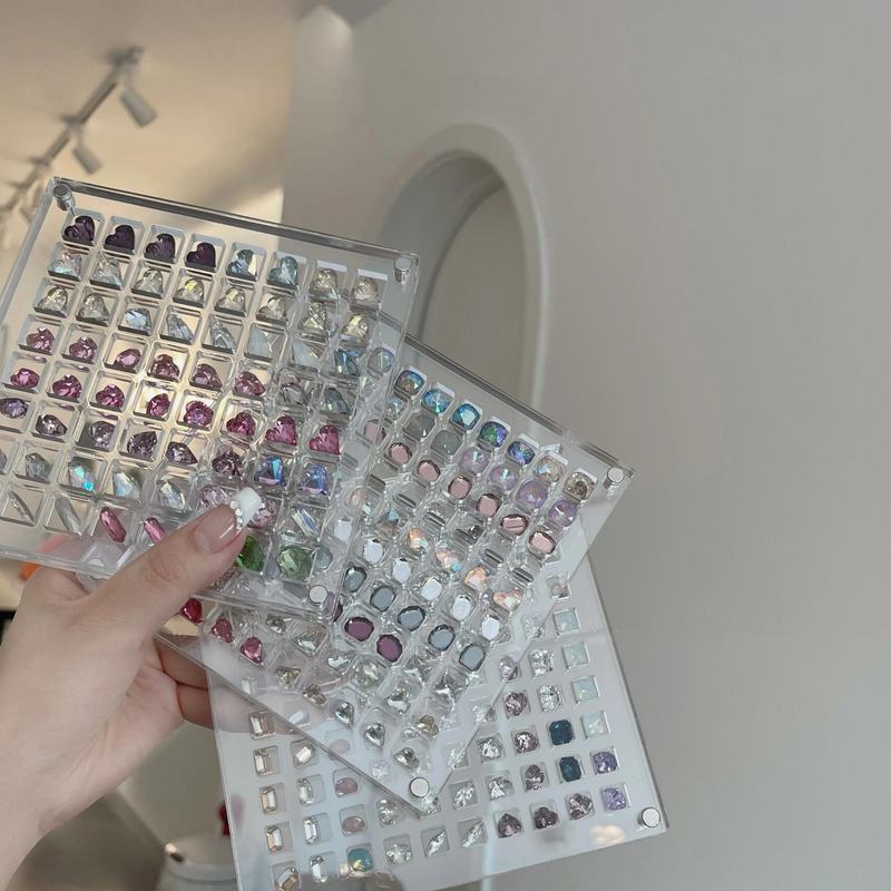 黄金首饰饰品收纳盒亚克力透明防氧化小金豆展示架便携收藏分格盒 - 图0