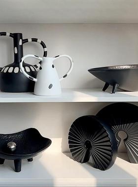 态生活 现代简约风书柜软装饰品家用酒柜黑色系艺术抽象摆件组合